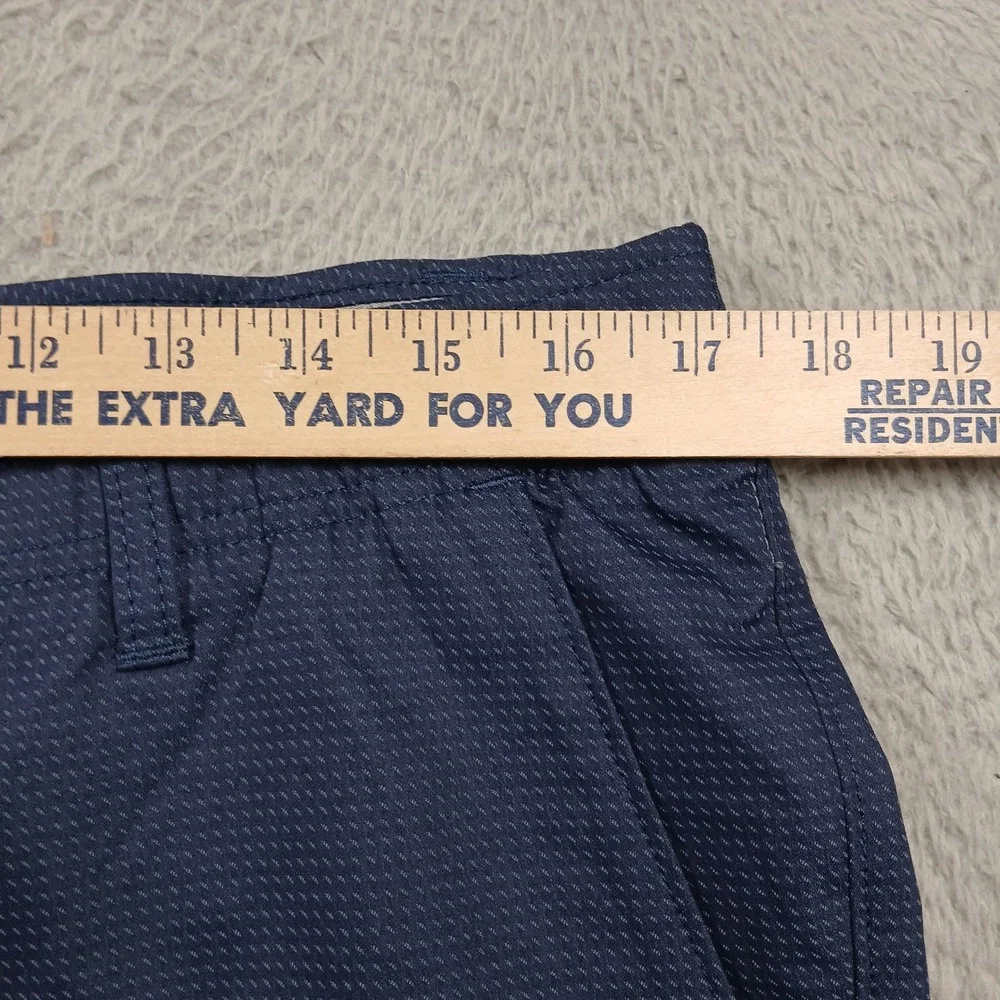 Under Armour Golf Shorts Men's 36‎ Blue Textured Performance